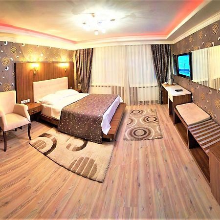 Budget Friendly Rooms Taksim Istanboel Buitenkant foto
